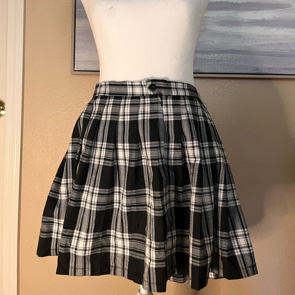 Plaid Black and White Women's Skirt